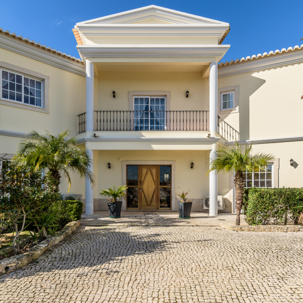 Mansão de Luxo - Luxury Villa